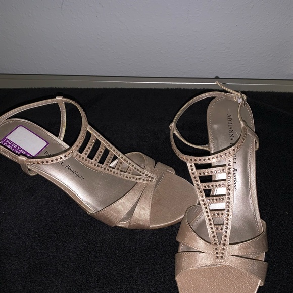 Shoes - Picture 3 of 8